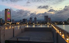 Khách sạn Vitalis Riverside